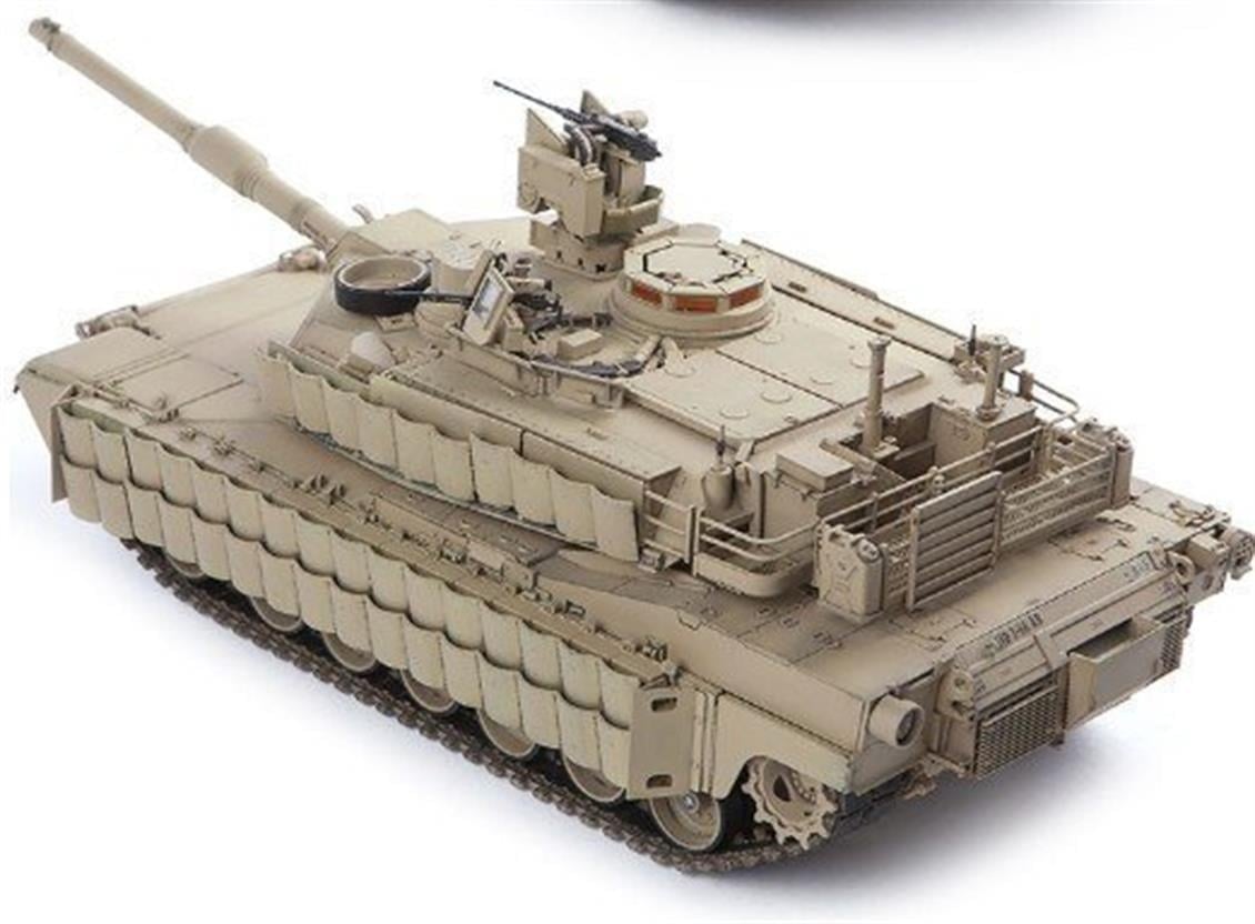 Academy 13504 1/35 Ölçek, M1A2 Abrams SEP v.2 TUSK II Tankı, Plastik Model Kiti