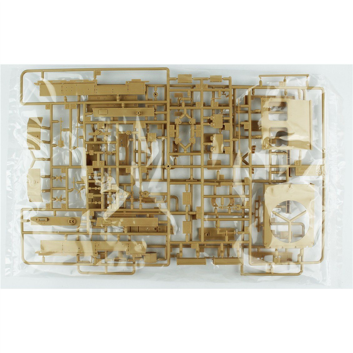 Academy 13545 1/35 German Panzer III Ausf.L (Battle of Kursk) Tankı, Plastik Model Kiti