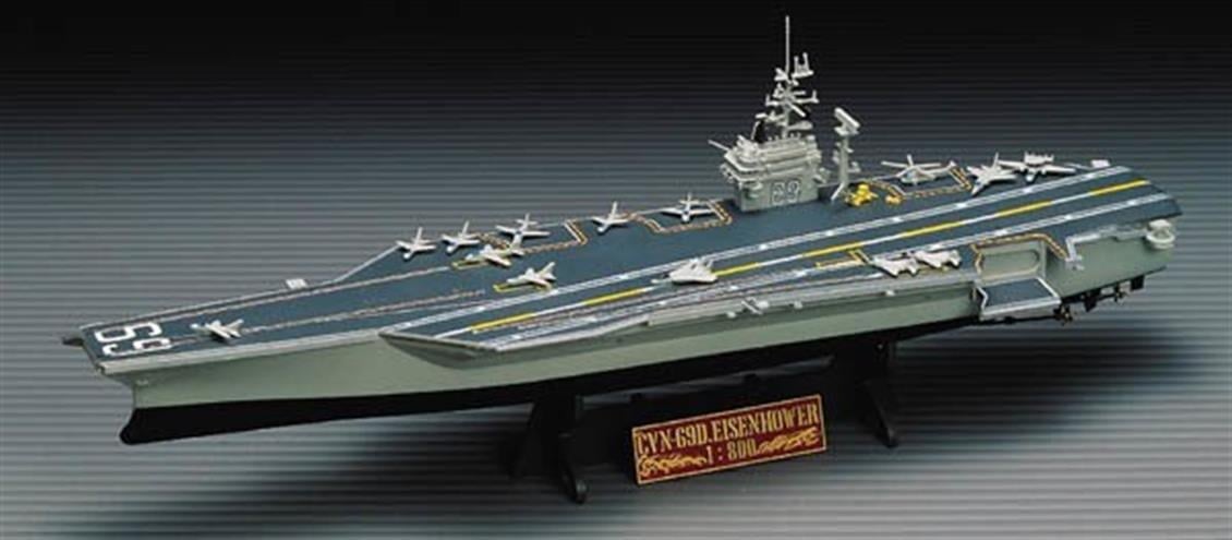 Academy 14212 1/800 Ölçek, CVN 69D Eisenhover Savaş Gemisi, Plastik Model Kiti