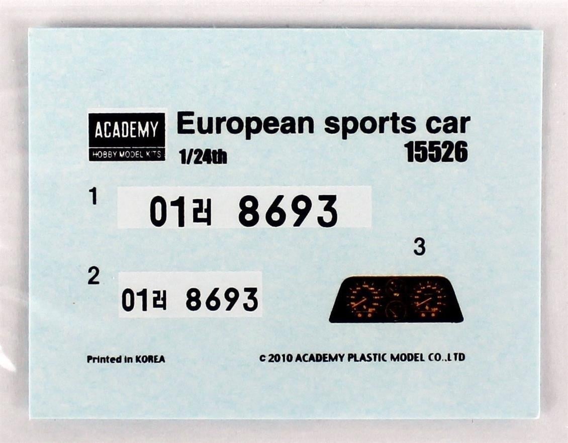 Academy 15526 1/24 Ölçek, Ferrari Testarossa Binek Aracı, Plastik Model Kiti