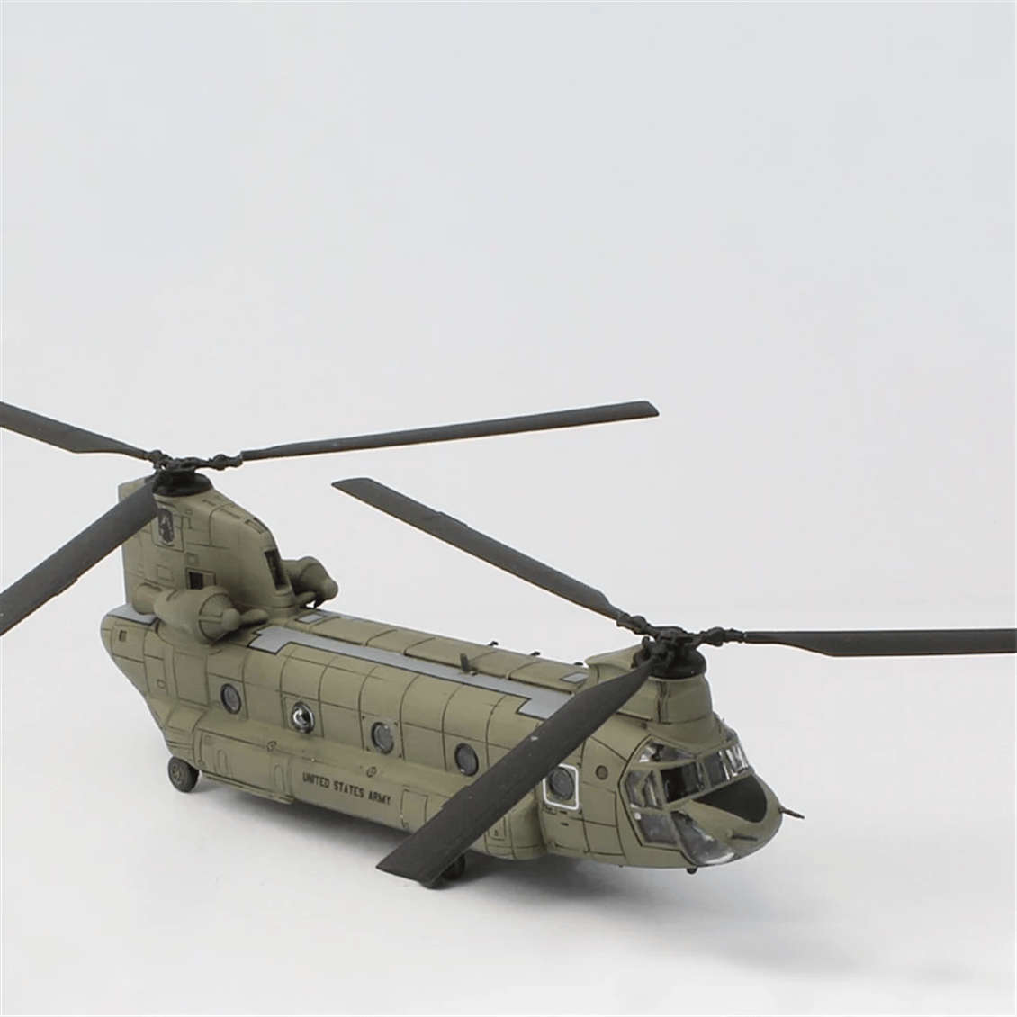 Academy12624 1/144 Ölçek, CH-47D/F/J/HC.Mk.1 (4 nations) Askeri Helikopter, Plastik Model Kiti