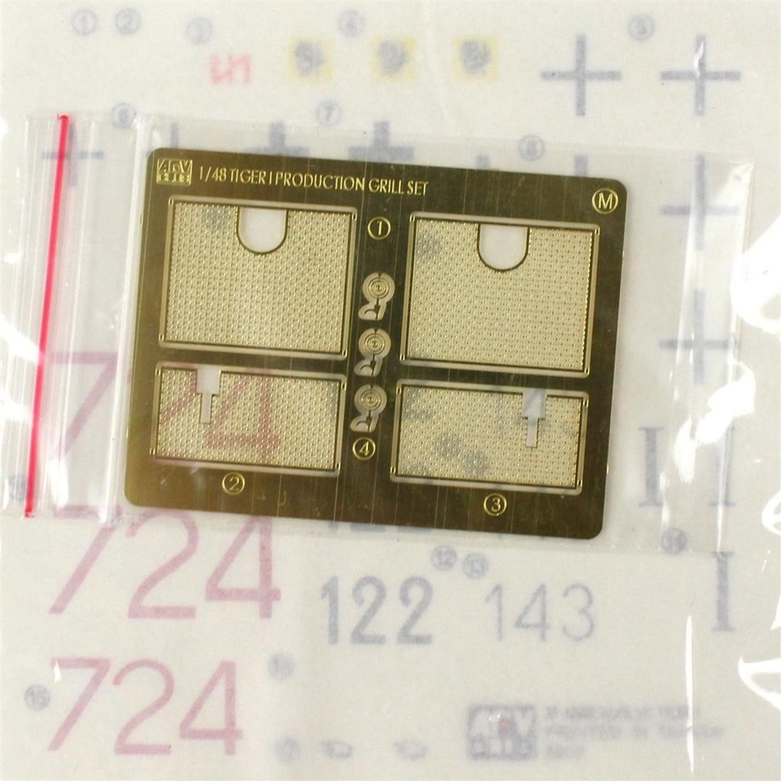 AFV Club AF48002 1/48 Ölçek, Tiger I Erken Dönem Tankı, Plastik Model kiti
