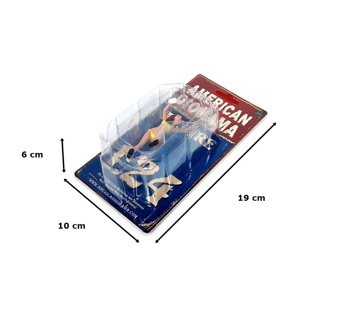 American Diorama AD76366 1/24 Ölçek, Araba Yıkayan Bikinili Kız (Stephanie) Sergilemeye Hazır Plastik Figürü