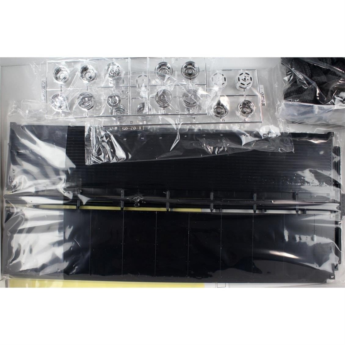 Aoshima 03066 1/28 Knight Rider Trailer Truck, Plastik Model kiti