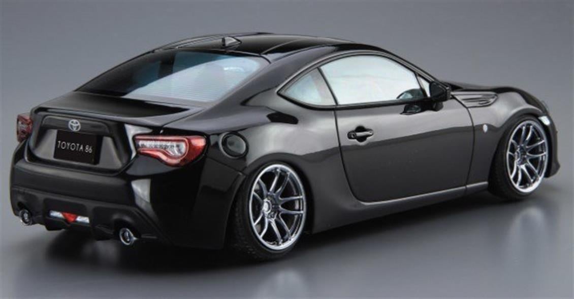 Aoshima 05179 1/24 Ölçek, Toyota Zn6 Toyota86 16 With Custom Wh, Plastik Model kiti