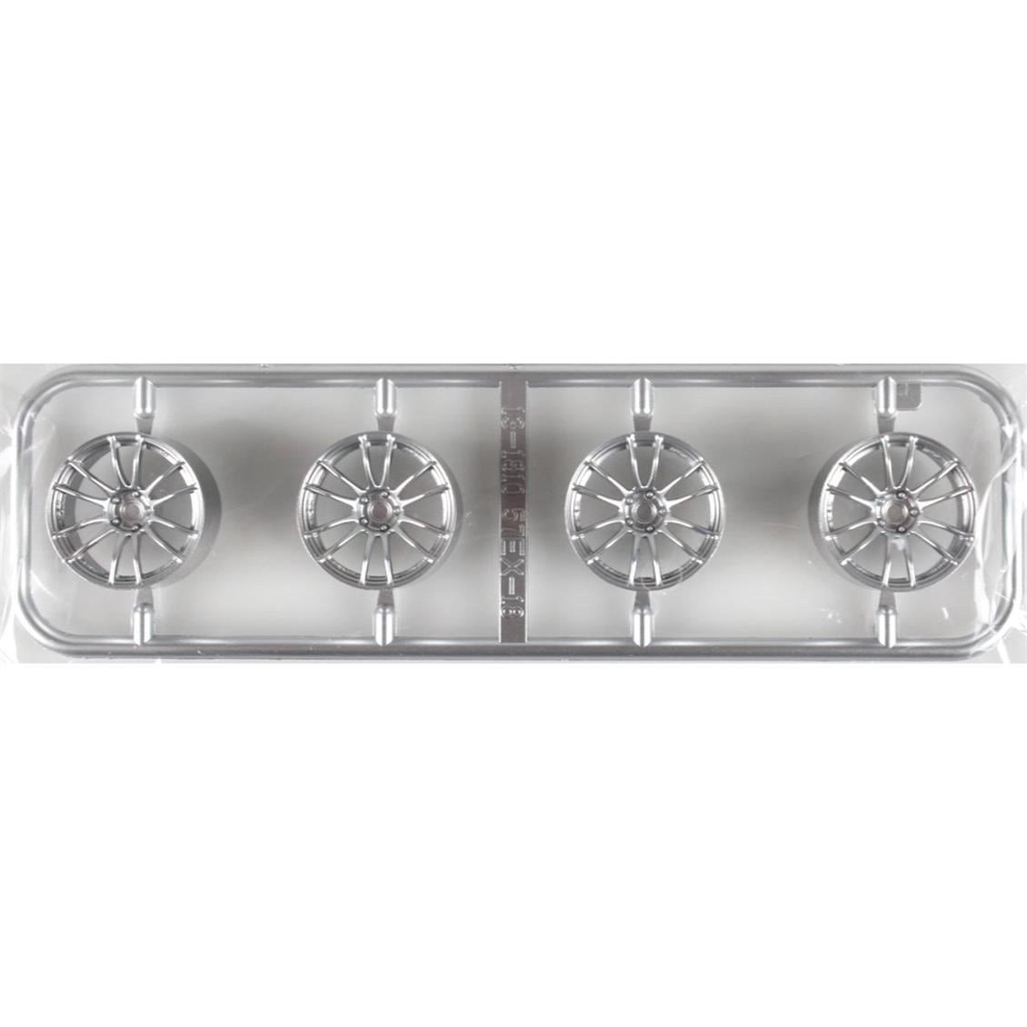 Aoshima 05301 1/24 Ölçek, Gram Lights 57 Extreme 18İnch, Plastik Model kiti