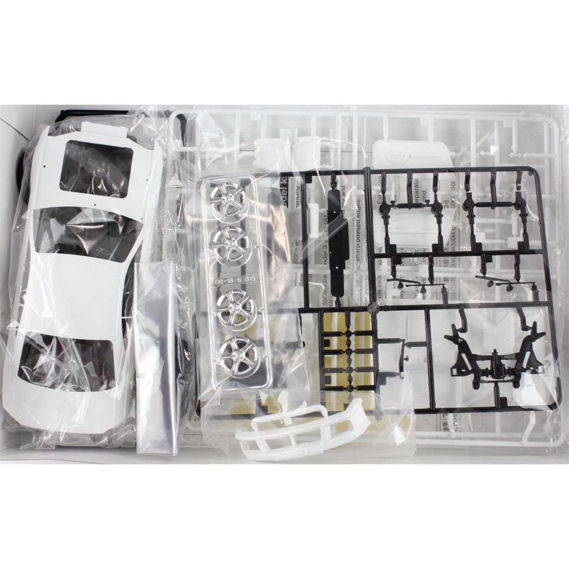 Aoshima 05679 1/24 Ölçek, Nissan S15 Silvia Spec R '99, Plastik Model kiti