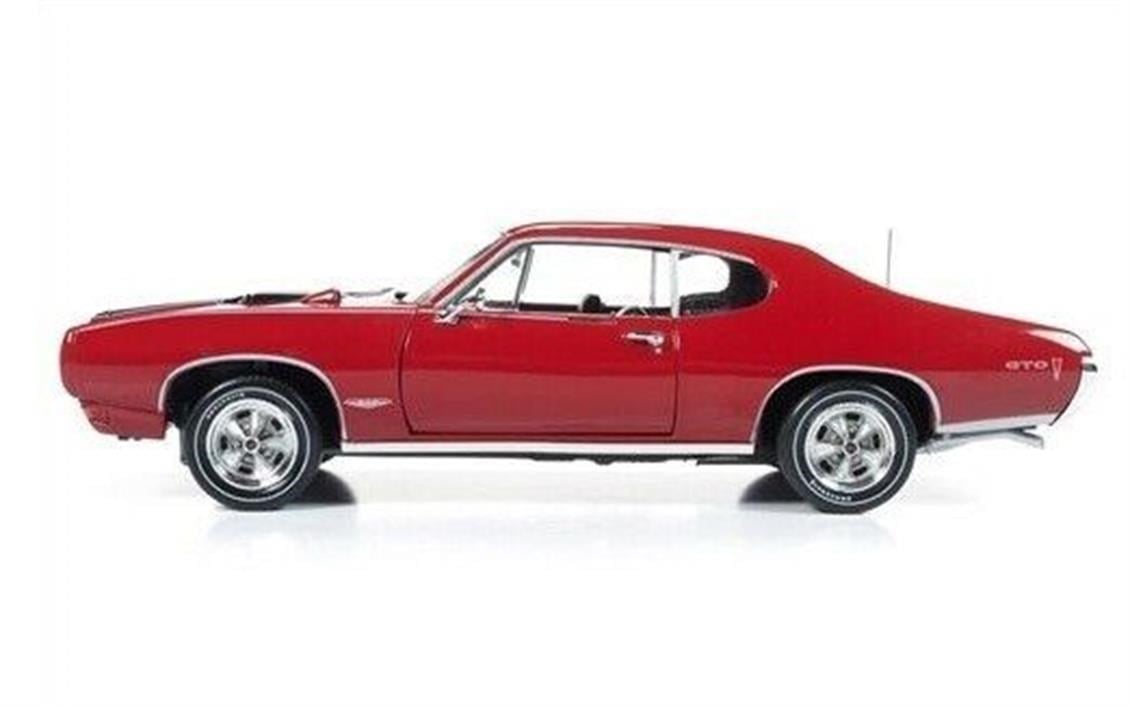 Autoworld 1153 1/18 Ölçek, 1968 Pontiac GTO Royal Bobcat, Kırmızı-Siyah, Sergilemeye Hazır Metal Araba Modeli