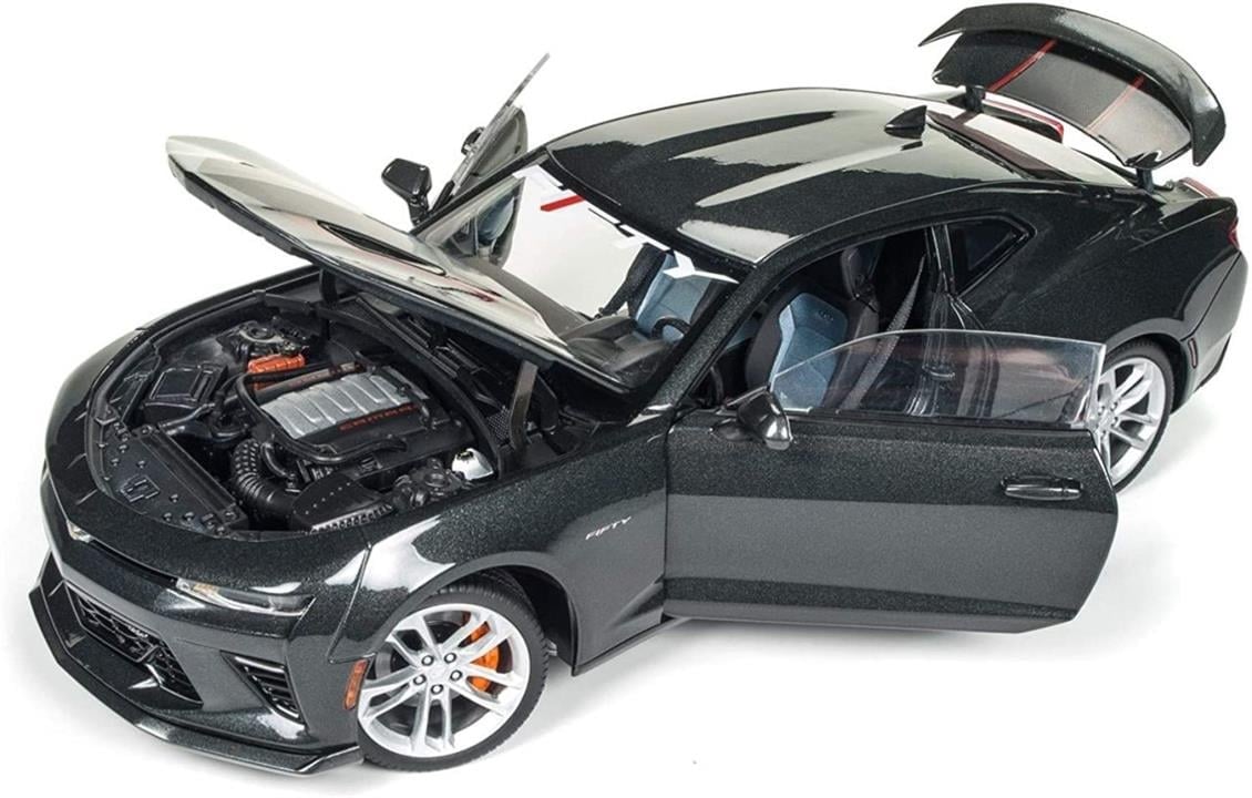 Autoworld 243 1/18 Ölçek, 2017 Chevrolet Camaro SS, 50.Yıl Özel, Gri Metalik, Sergilemeye Hazır Metal Araba Modeli