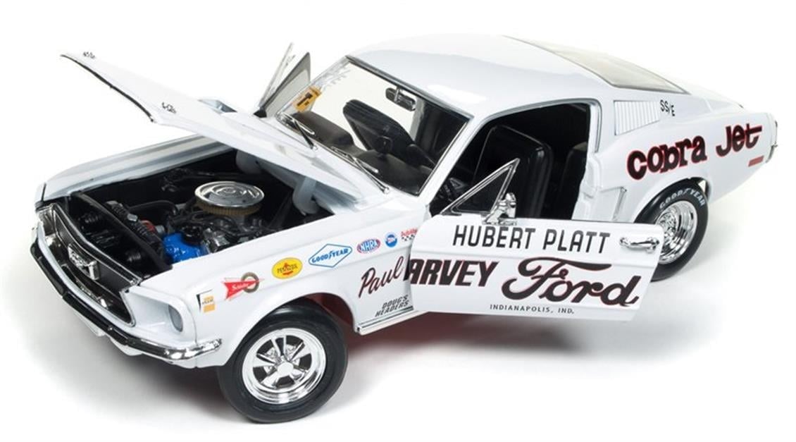 Autoworld 247 1/18 Ölçek, 1968 Ford Mustang (Hubert Platt), Beyaz, Sergilemeye Hazır Metal Araba Modeli