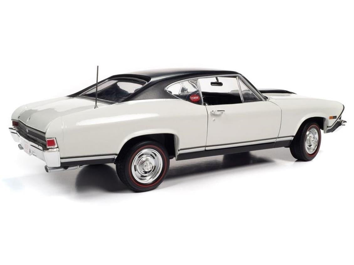 AutoWorld AMM1201 1/18 Ölçek, 1968 Chevy NICKEY Chevelle SS Hardtop, Ermine White, Sergilemeye Hazır Metal Araba Modeli