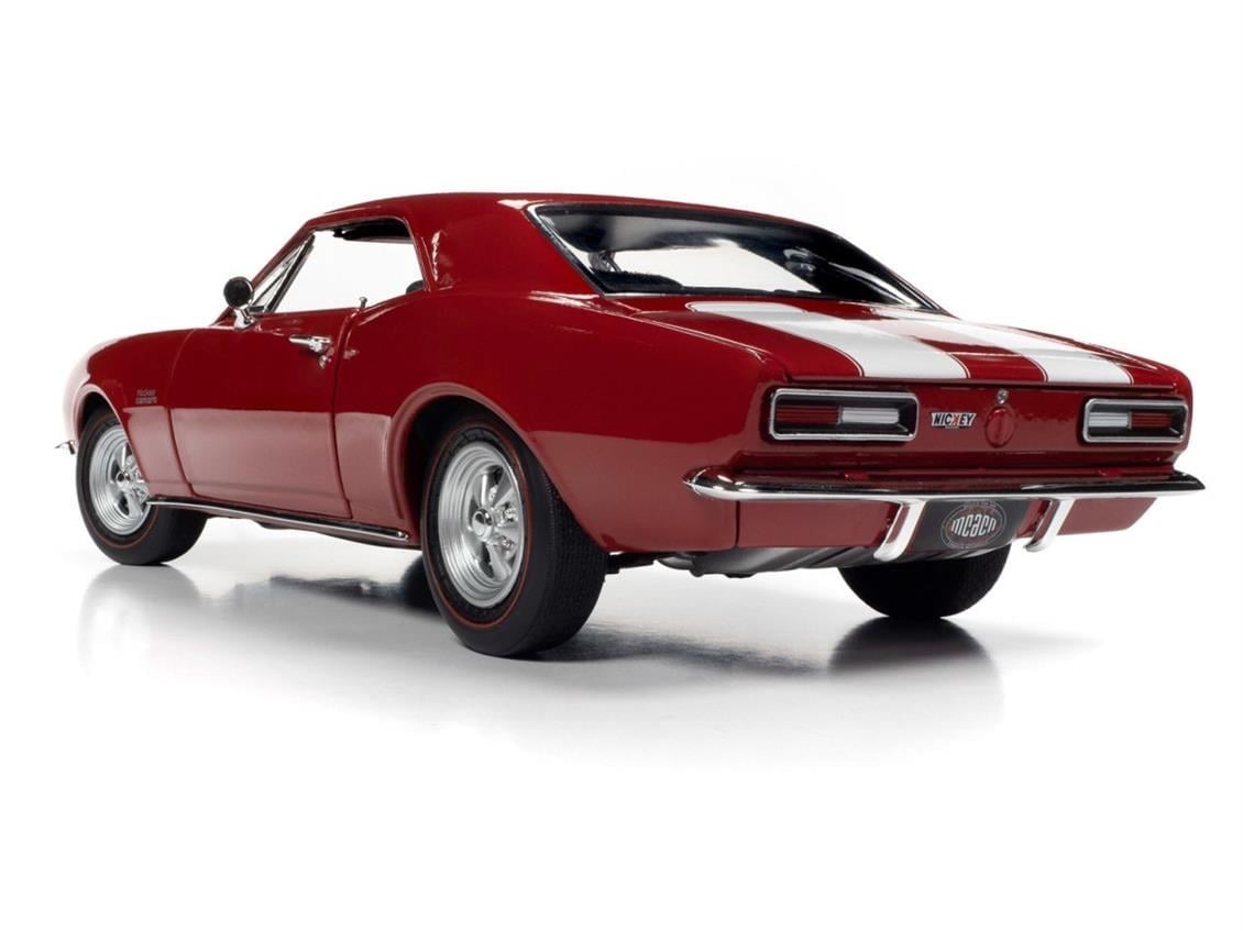 AutoWorld AMM1228 1/18 Ölçek, 1967 Nickey Chevrolet Camaro Z28 (MCACN), Bolero Red, Sergilemeye Hazır Metal Araba Modeli