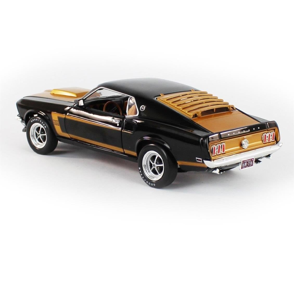 AutoWorld AMM1251 1/18 Ölçek, 1969 Ford Mustang Boss 429 Fastback, Raven Black w/Gold, Sergilemeye Hazır Metal Araba Modeli