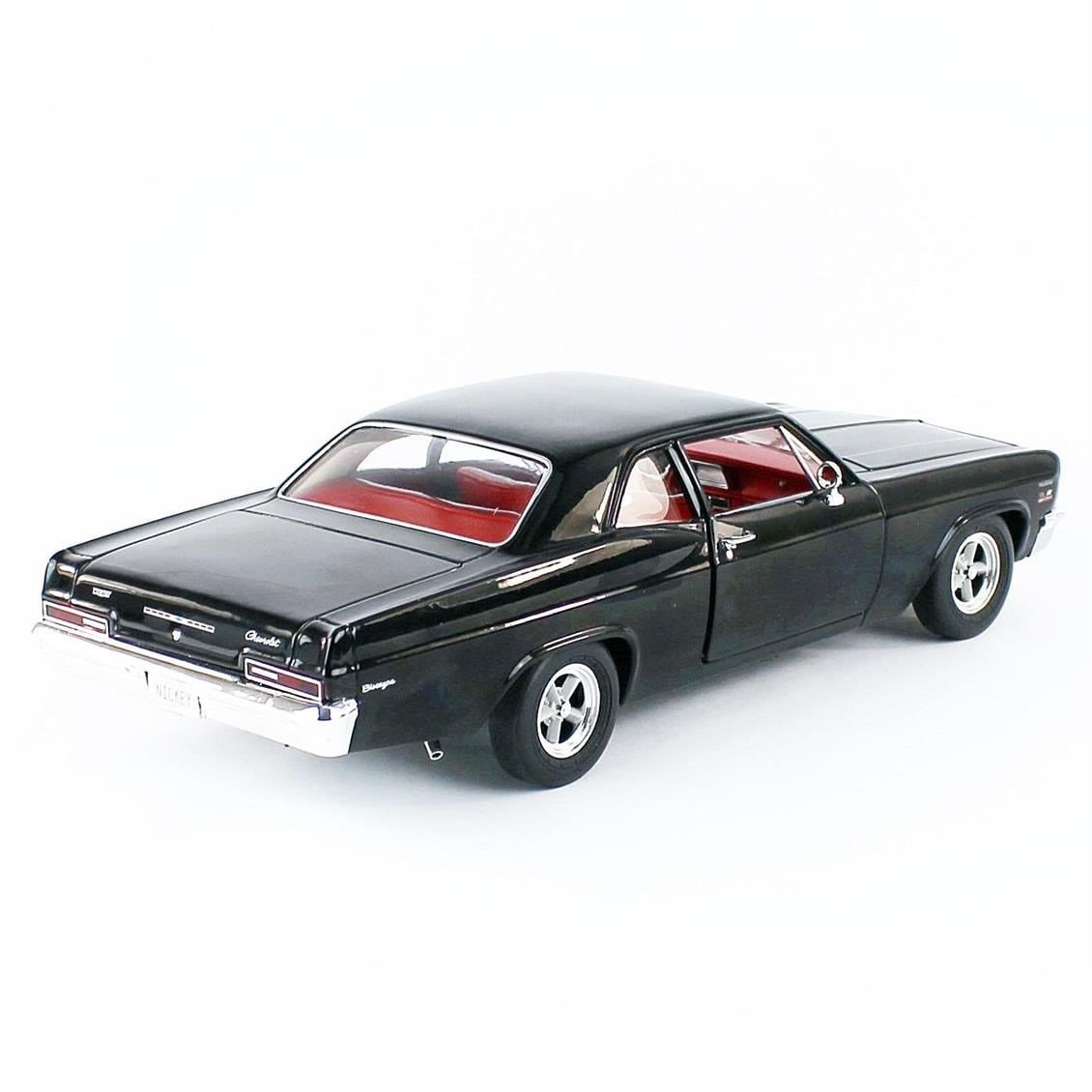 AutoWorld AMM1259 1/18 Ölçek, 1966 Chevy Biscayne Nickey, Black, Sergilemeye Hazır Metal Araba Modeli