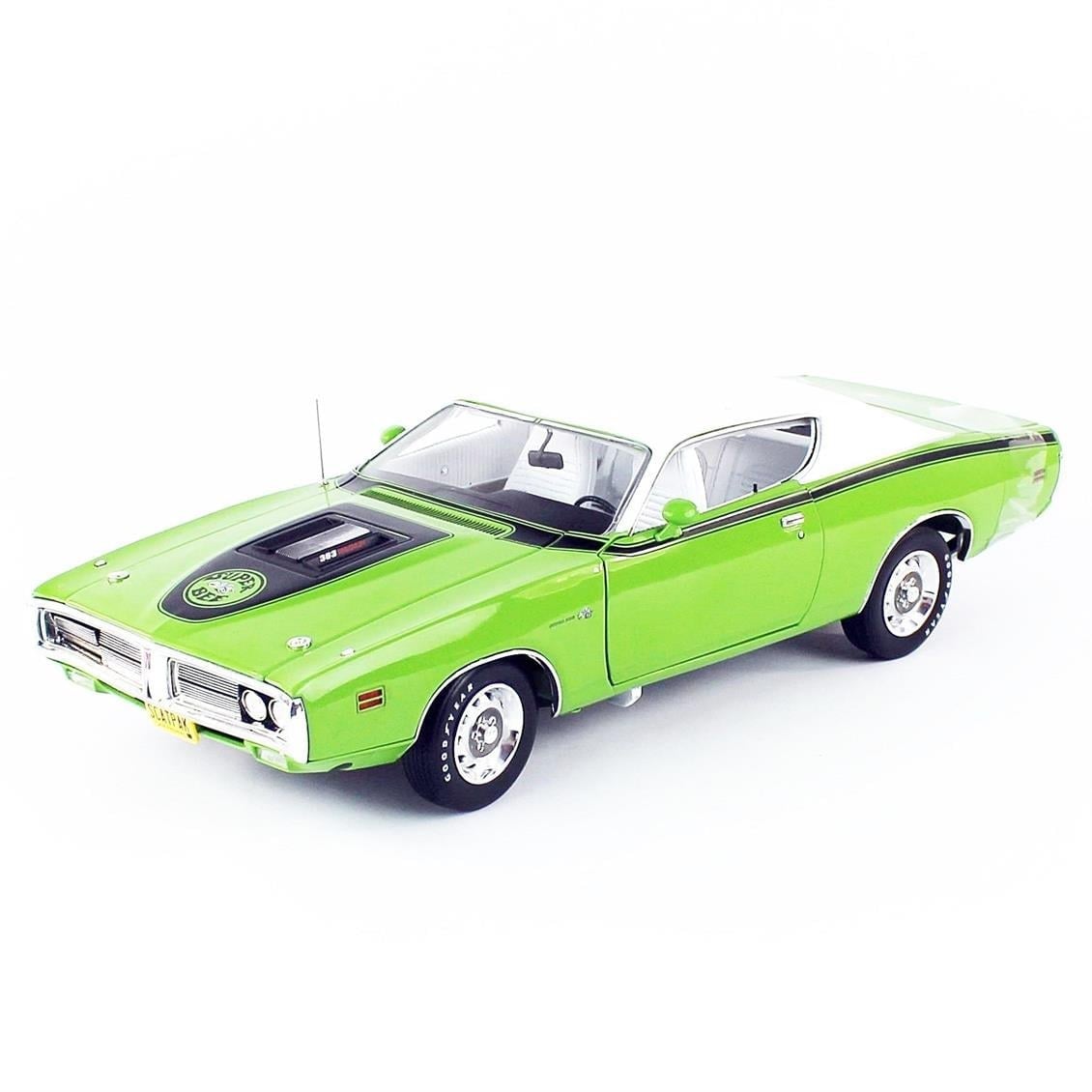 AutoWorld AMM1260 1/18 Ölçek, 1971 Dodge Charger SB CO71, Green White, Sergilemeye Hazır Metal Araba Modeli