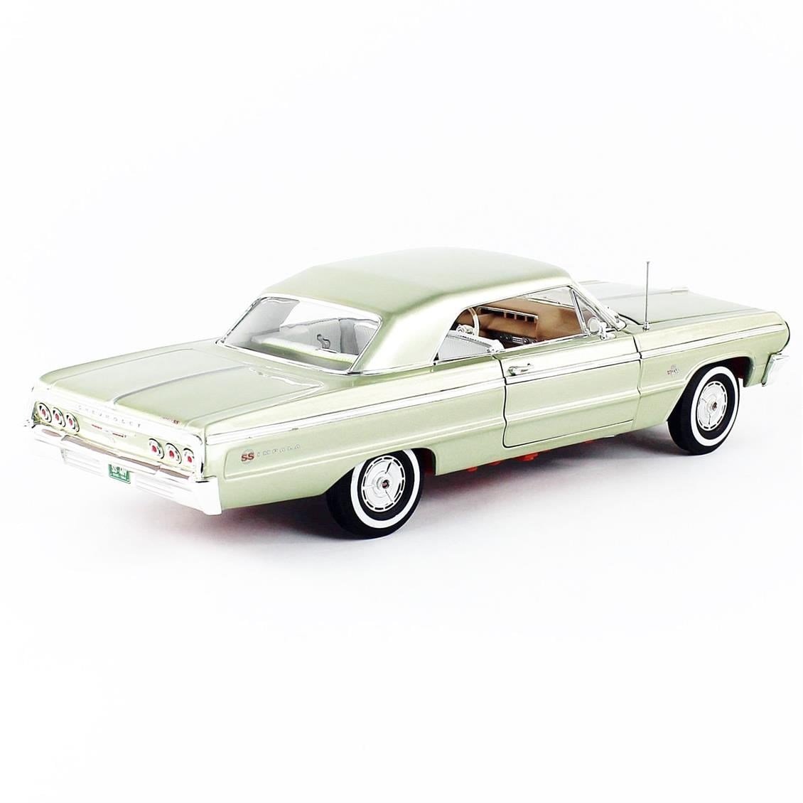 AutoWorld AMM1264 1/18 Ölçek, 1964 Chevy Impala SS 409, Meadow Green, Sergilemeye Hazır Metal Araba Modeli