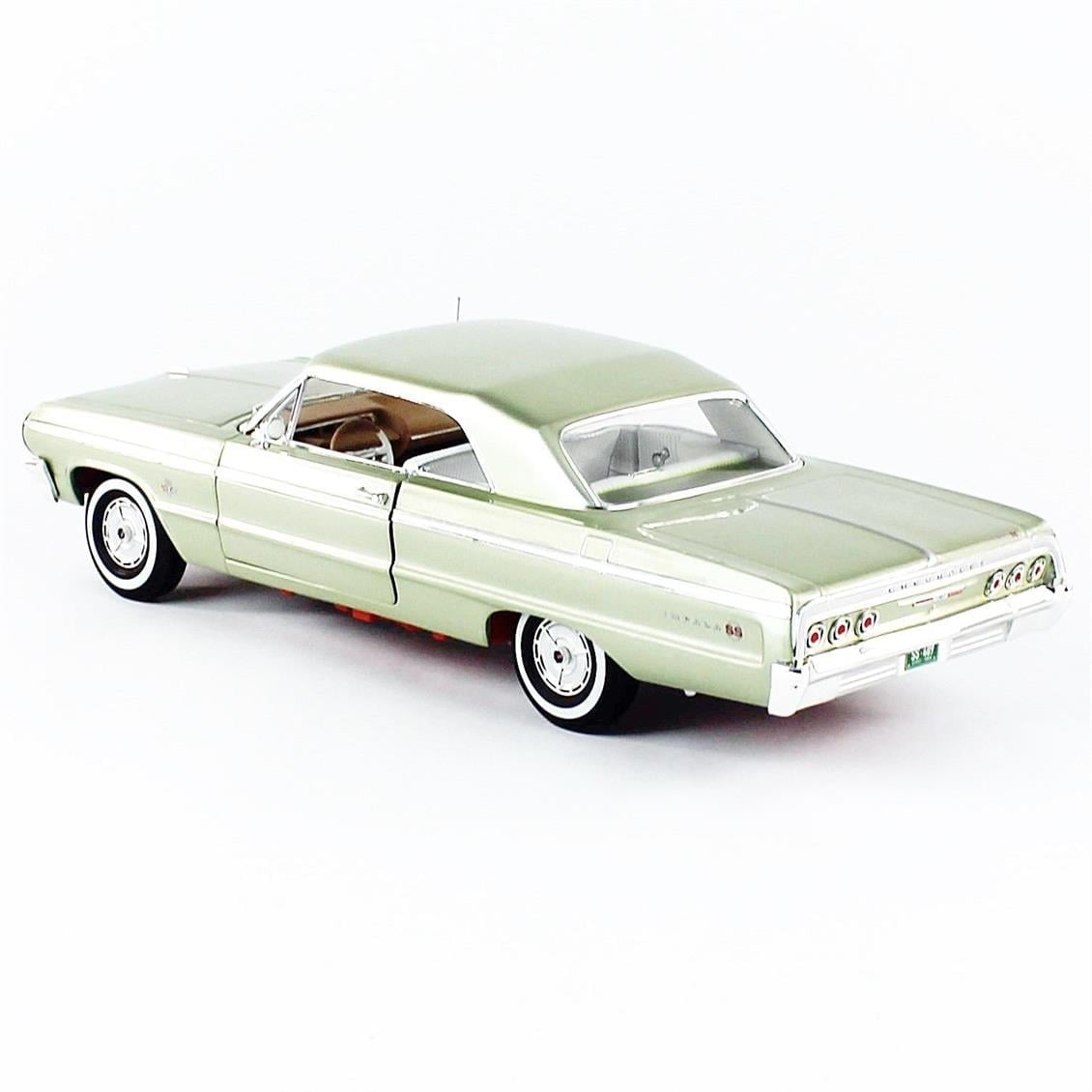 AutoWorld AMM1264 1/18 Ölçek, 1964 Chevy Impala SS 409, Meadow Green, Sergilemeye Hazır Metal Araba Modeli