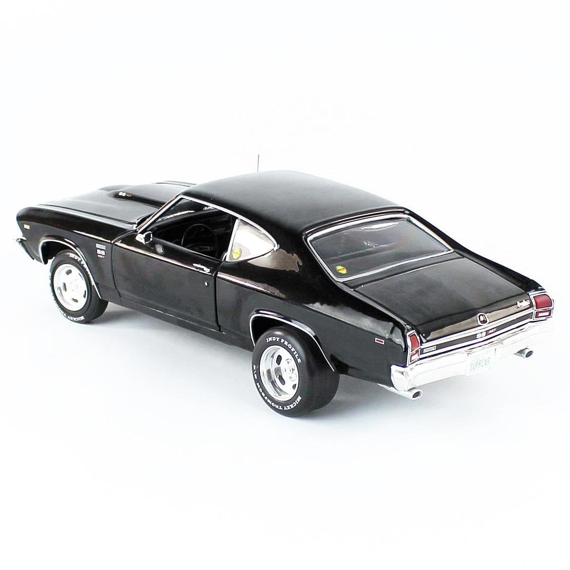 AutoWorld AMM1269 1/18 Ölçek, 1969 Chevy Chevelle Baldwin Motion, Tuxedo Black, Sergilemeye Hazır Metal Araba Modeli