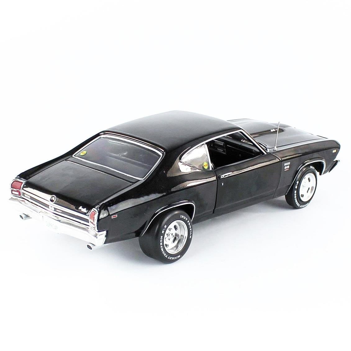 AutoWorld AMM1269 1/18 Ölçek, 1969 Chevy Chevelle Baldwin Motion, Tuxedo Black, Sergilemeye Hazır Metal Araba Modeli