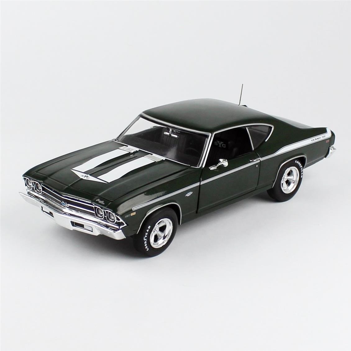 AutoWorld AMM1283 1/18 Ölçek, 1969 Yenko Performance Chevy Chevelle Hardtop, Koyu yeşil, Sergilemeye Hazır Metal Araba Modeli