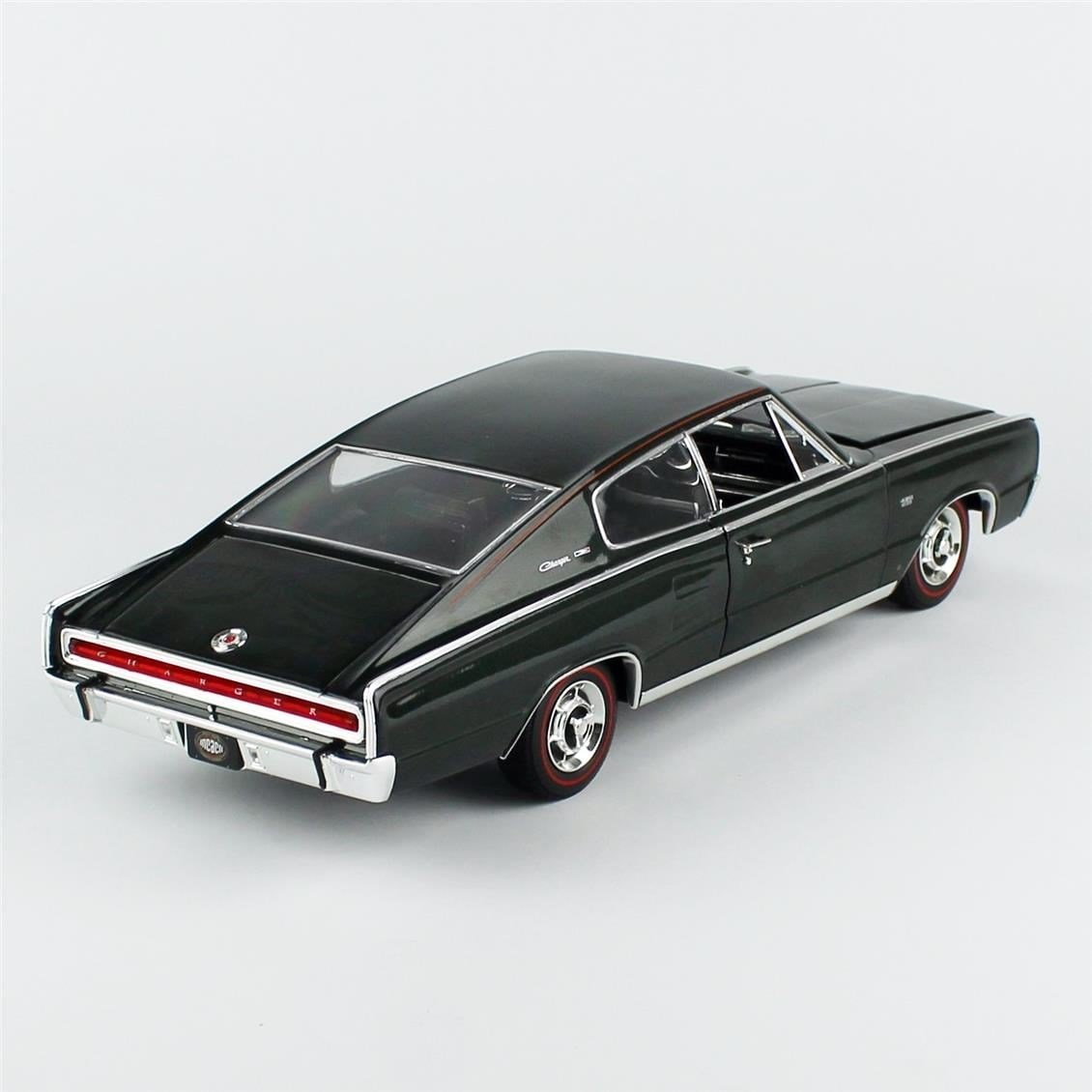 AutoWorld AMM1320 1/18 Ölçek, 1966 Dodge Charger Hardtop (MCACN), GG1 Dark Green, Sergilemeye Hazır Metal Araba Modeli