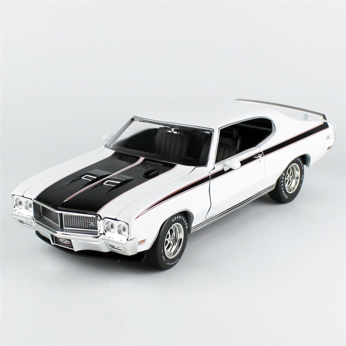 AutoWorld AMM1322 1/18 Ölçek, 1970 Buick Hardtop GSX (MCACN), Apollo White, Sergilemeye Hazır Metal Araba Modeli