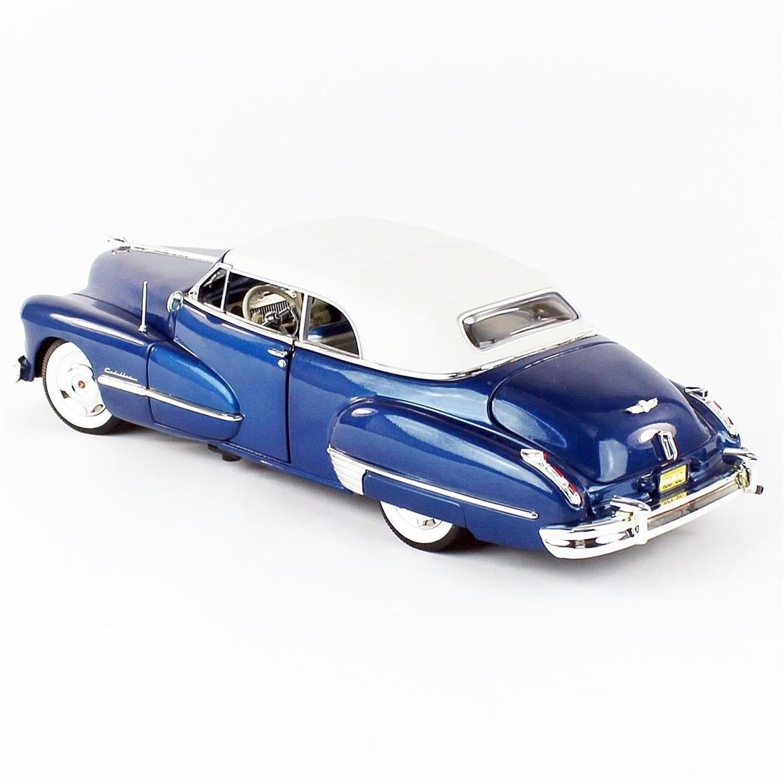 AutoWorld AW274 1/18 Ölçek, 1947 Cadillac SRS 62 Soft Top, Blue, Sergilemeye Hazır Metal Araba Modeli