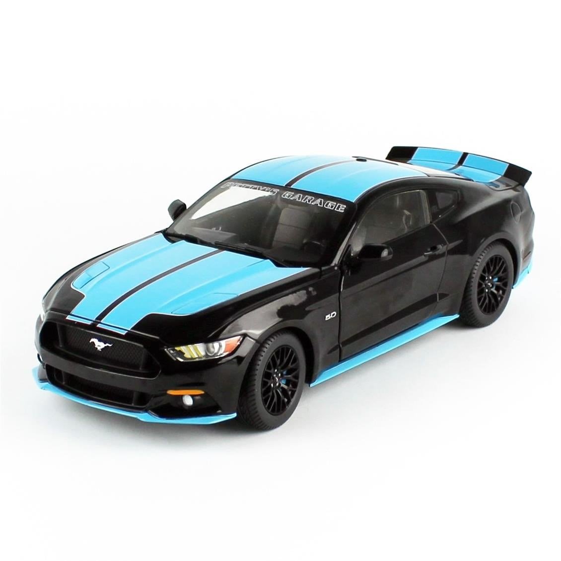 AutoWorld AW321 1/18 Ölçek, 2015 Ford Mustang Petty's Garage, Sergilemeye Hazır Metal Araba Modeli