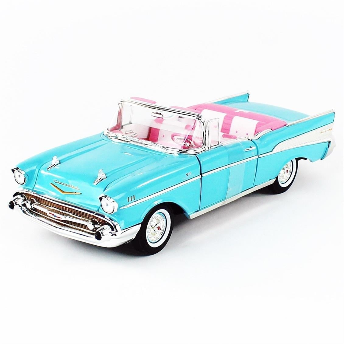 AutoWorld AWSS135 1/18 Ölçek, 1957 Barbie Chevy, Aqua Blue, Sergilemeye Hazır Metal Araba Modeli