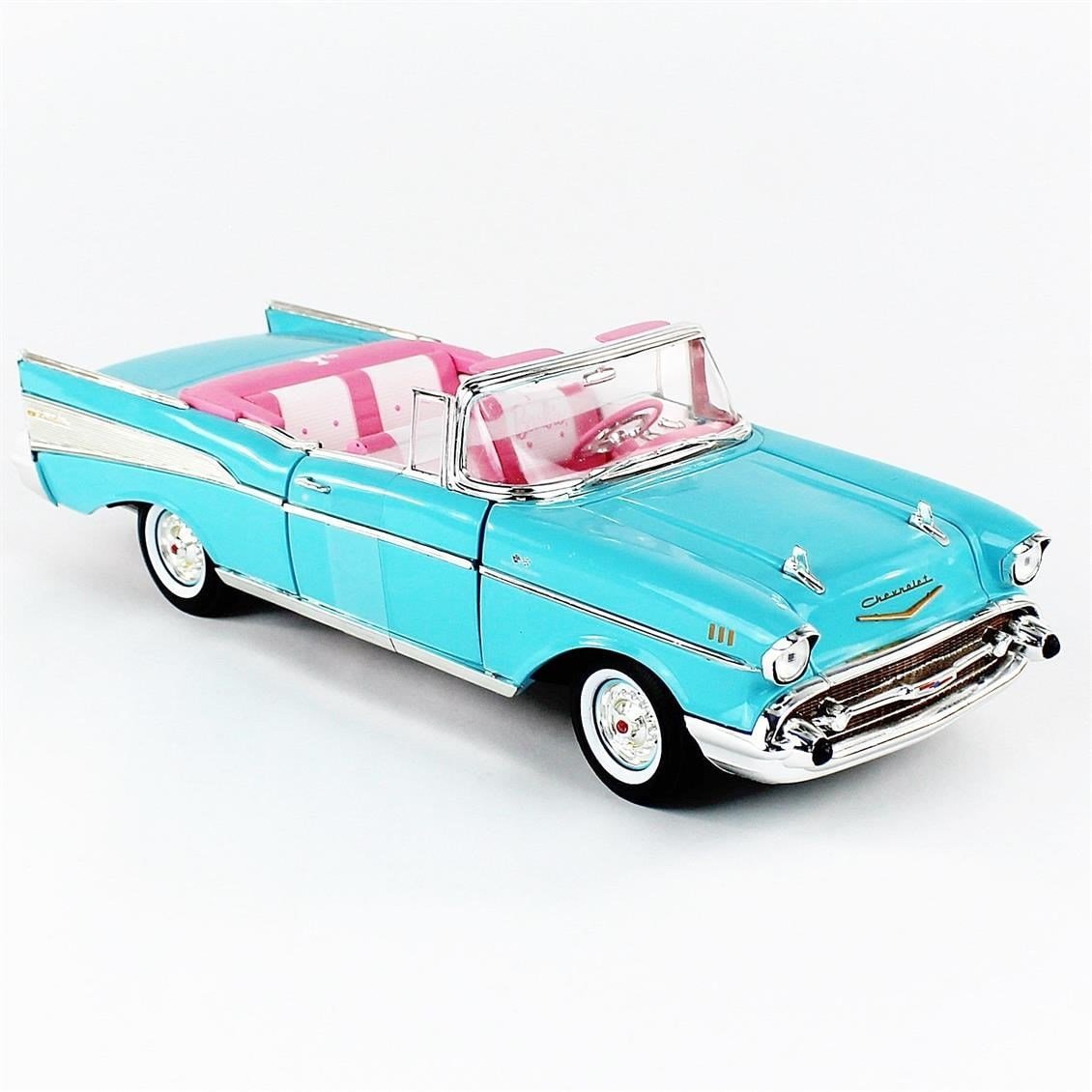 AutoWorld AWSS135 1/18 Ölçek, 1957 Barbie Chevy, Aqua Blue, Sergilemeye Hazır Metal Araba Modeli