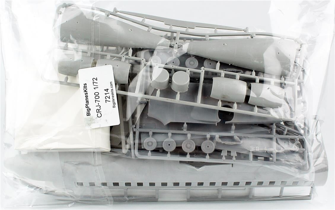 Big Planes Kits 7214 1/72 Ölçek, CRJ-700 7214 Lufthansa/Brit Air Yolcu Uçağı, Plastik Model kiti