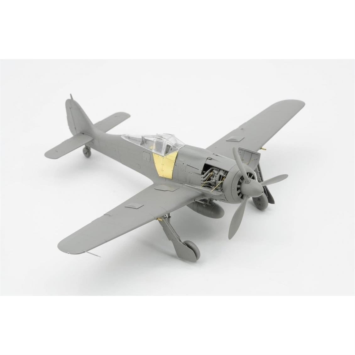 Border BF-009 1/35 Ölçek, Focke-Wulf FW-190A-8 (4 in 1