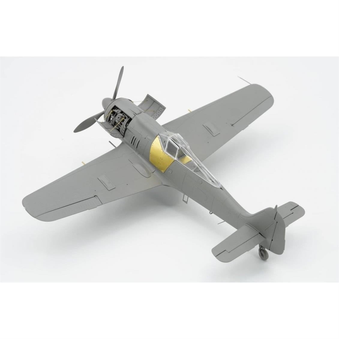 Border BF-009 1/35 Ölçek, Focke-Wulf FW-190A-8 (4 in 1