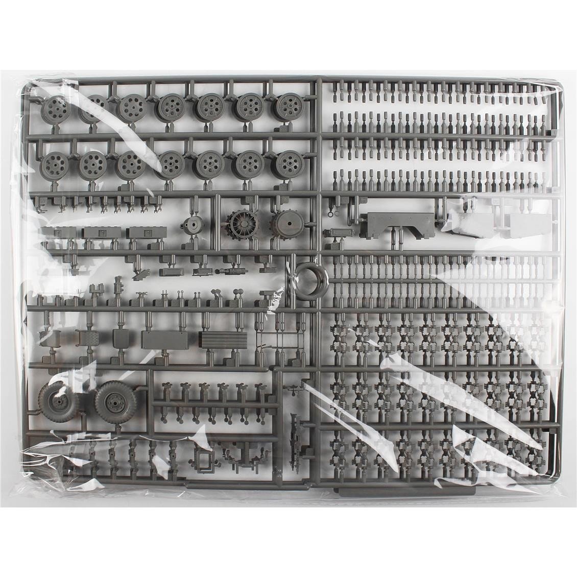 Border BT-043  1/35 Ölçek, Sd.Kfz.251/22 ve 7,5 cm PaK 40 (Pakwagen), Yarı Paletli Zırhlı Araç, Plastik Model Kiti