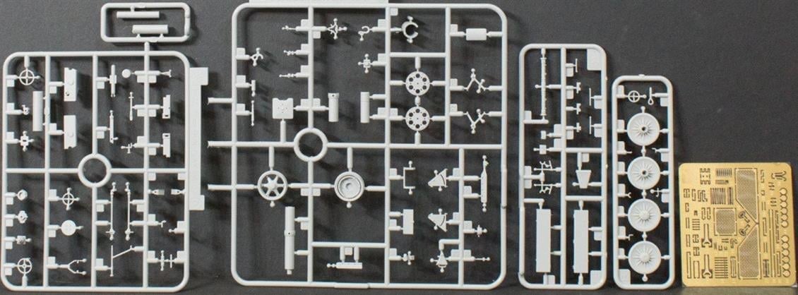Bronco CB35174 1/35 Ölçek, Versuchsflakwagen 8.8cm Flak 37 auf S, Plastik Model kiti