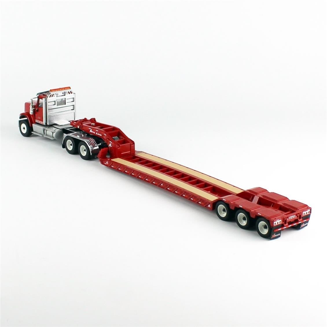 Diecast Masters 71013 1/50 Ölçek, International HX520 Tandem Kırmızı Çekici, XL 120 HDG Drop Deck Dorse ve 2 adet Ek Dorse,.Ser