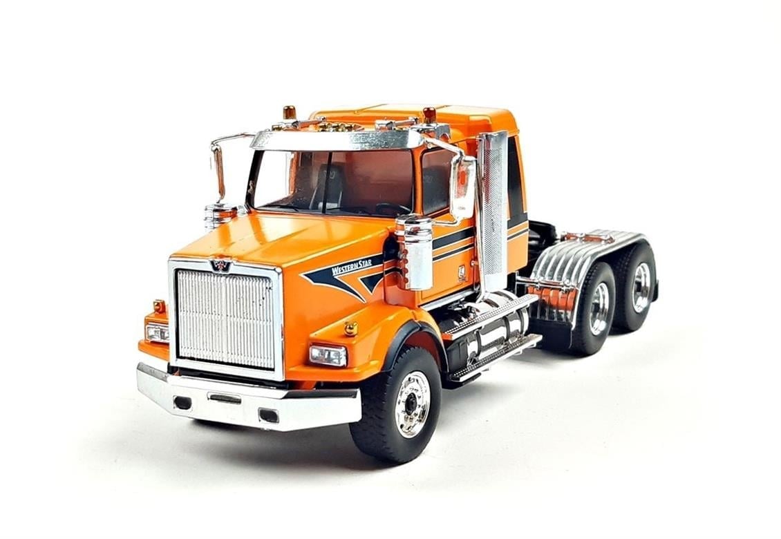 Diecast Masters 71063 1/50 Ölçek, Western Star 4900 SB Kabinli Tandem Çekici, Metalik Turuncu, Sergilemeye Hazır Metal Model