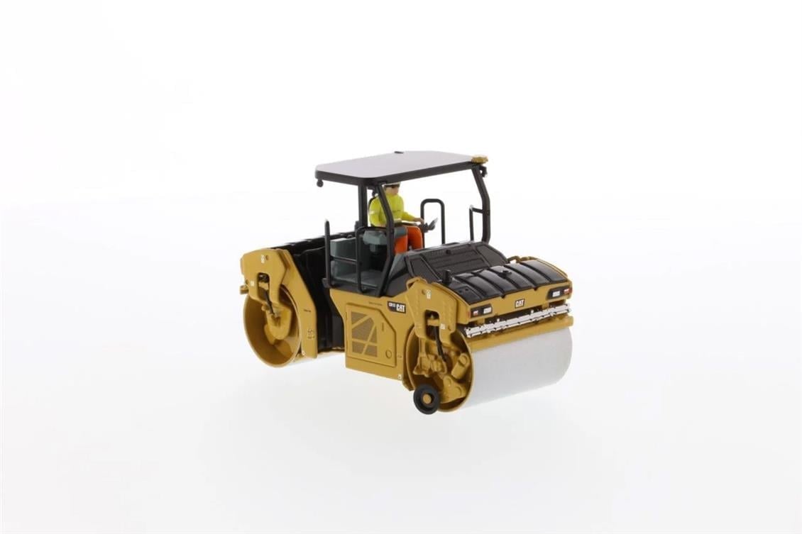Diecast Masters 85630 1/64 Ölçek, Cat CB-13 Tandem Titreşimli ROPS Silindir, Sergilemeye Hazır Metal İş Makinası Modeli