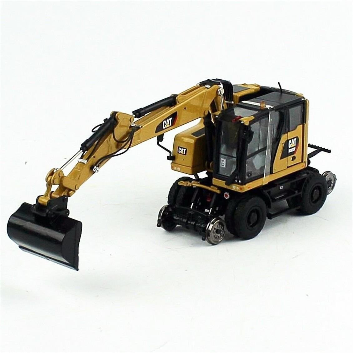 Diecast Masters 85662 1/50 Ölçek, Cat M323F Demiryolu Exkavatörü, Sergilemeye Hazır Metal İş Makinası Modeli