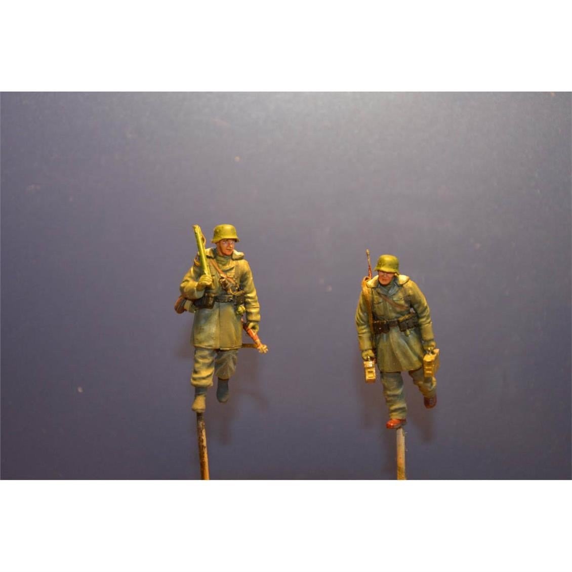 Dragon 6194 1/35 Ölçek, Tank İmha Ekibi, Wiking Timi (Macaristan 1945) Figürleri Plastik Model Kiti