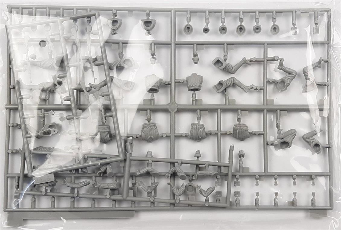Dragon 6197 1/35 Ölçek, Sovyet Tank Sürücü Asker Figürleri Plastik Model Kiti