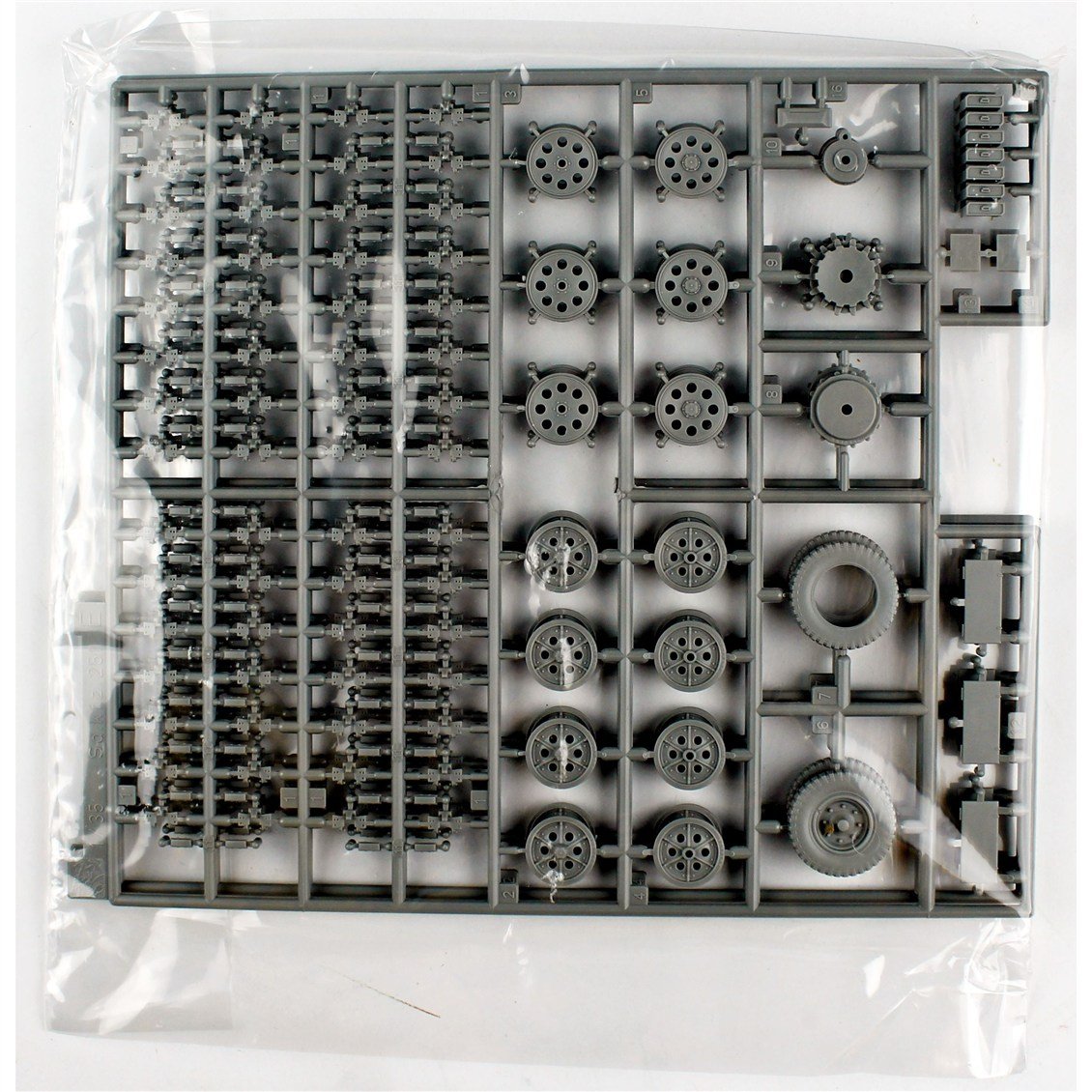 Dragon 6994 1/35 Ölçek, Sd.Kfz.251/22 Alman Yarı Paletli, PAK 40 Toplu, Gece Görüşlü, Piyade Taşıyıcı Plastik Model Kiti