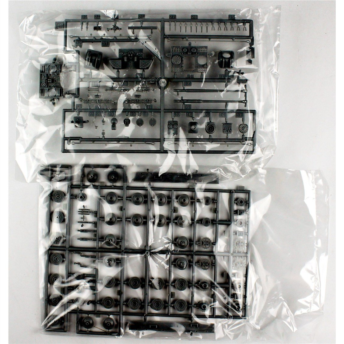 Dragon 7206 1/72 Ölçek, Sd.Kfz.171 Panther G, Geç Dönem Tankı, Plastik Model Kiti