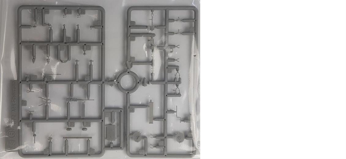 Dragon 7313 1/72 Ölçek, Sherman M4A3 105mm HVSS Tankı Plastik Model Kiti