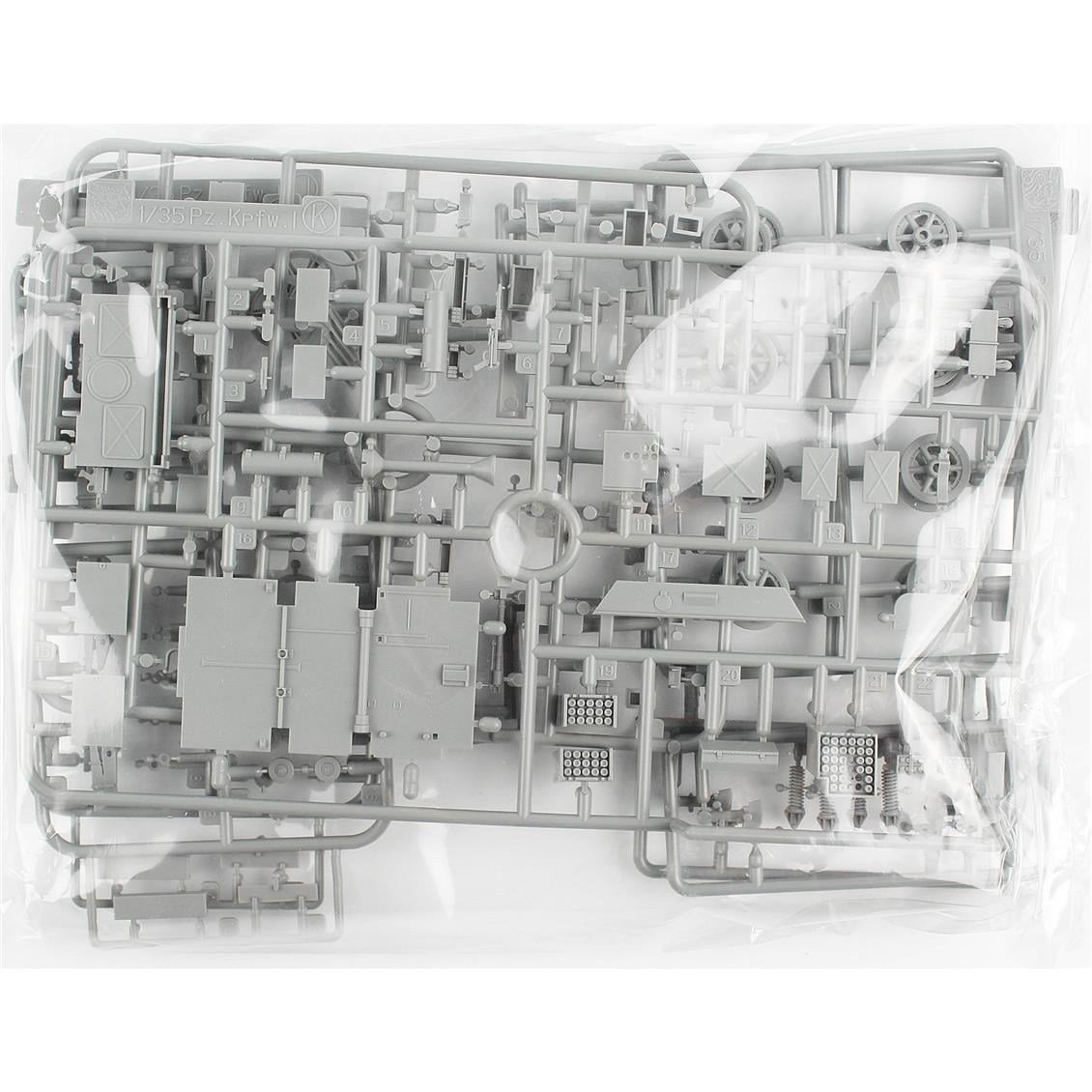 Dragon (Mono) MD001 1/35 Ölçek, Pz.Kpfw.I Ausf. B Tankı Plastik Model Kiti