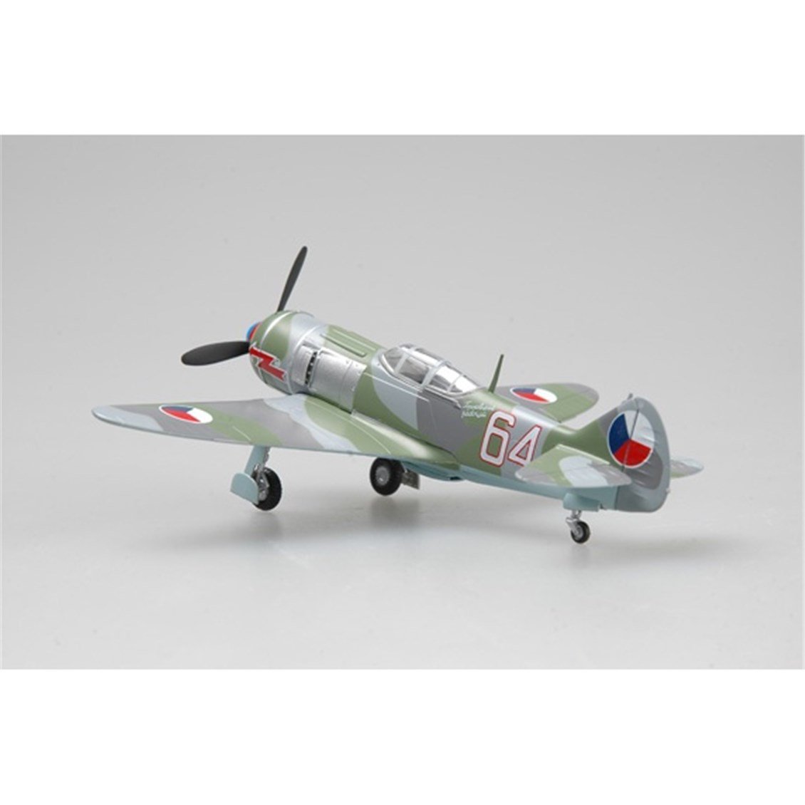 Easy Hobby 36330 1/72 Ölçek, La-7 (White 64) Czech Air Force Savaş Uçağı, Sergilemeye Hazır Plastik Model