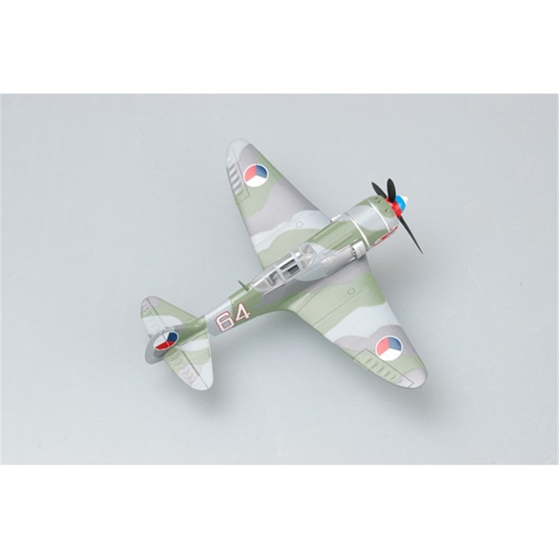 Easy Hobby 36330 1/72 Ölçek, La-7 (White 64) Czech Air Force Savaş Uçağı, Sergilemeye Hazır Plastik Model