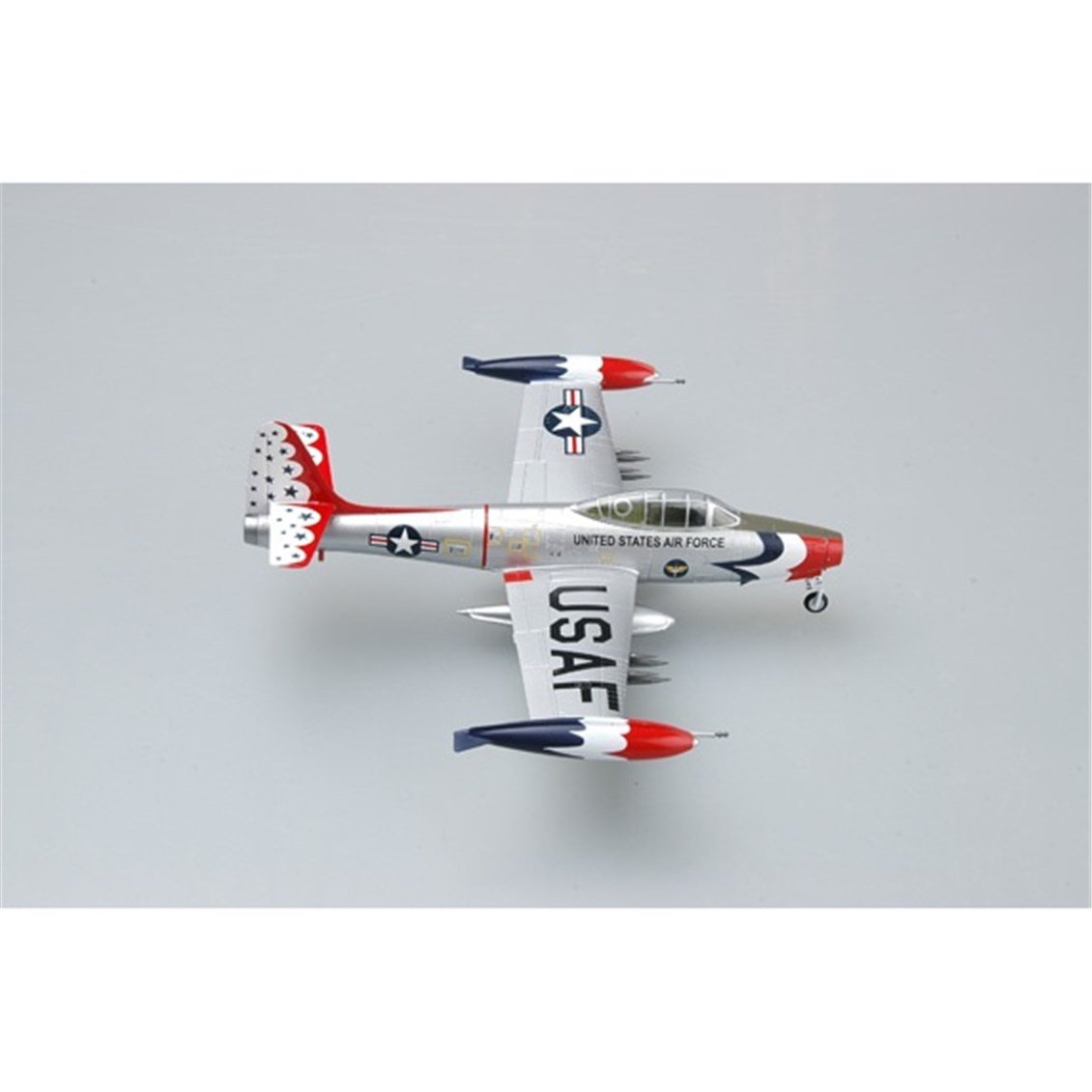 Easy Hobby 36801 1/72 Ölçek, F-84G USAF Air demonstration flight team (THUNDERBIRDS), 1955 Gösteri Savaş Uçağı, Sergilemeye Haz
