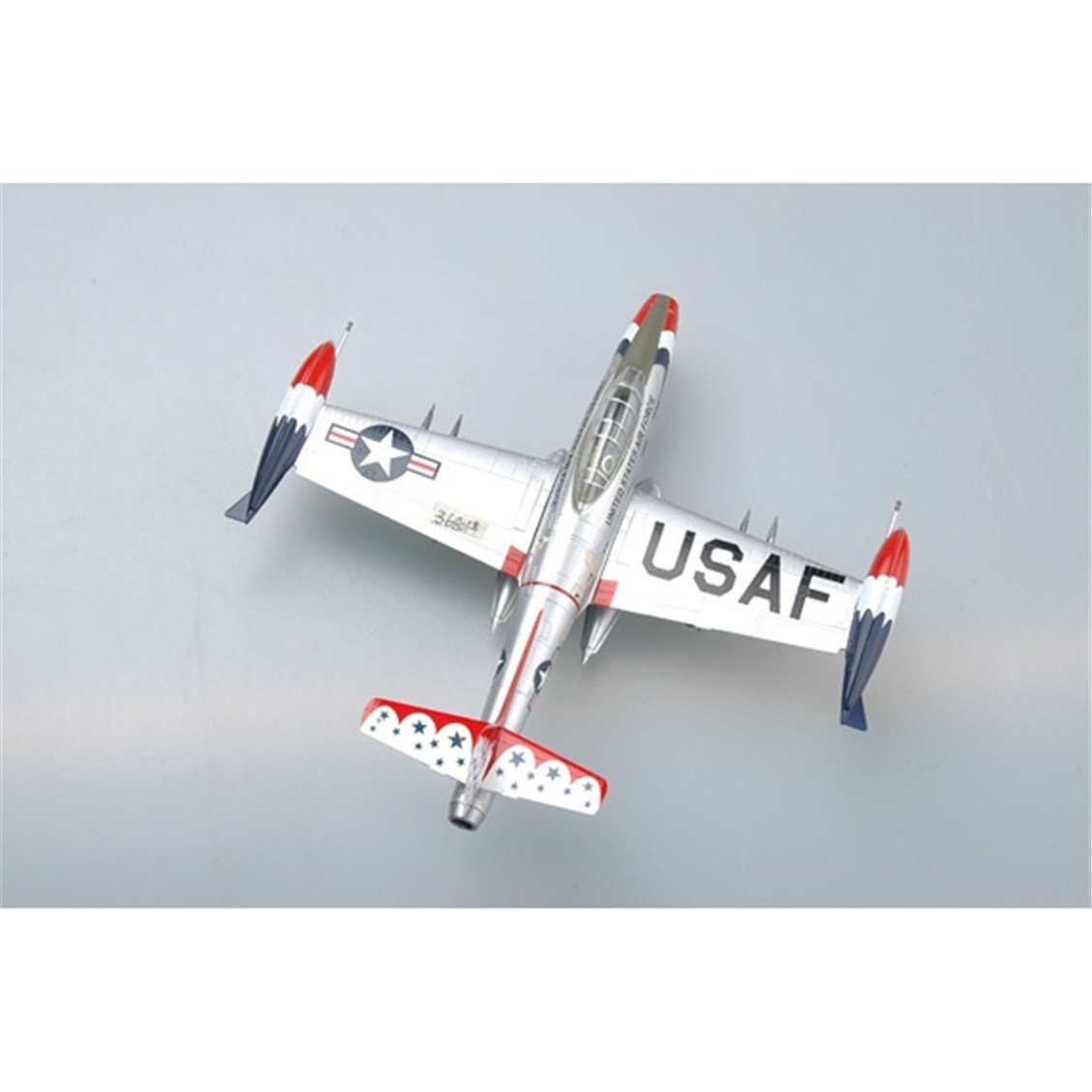 Easy Hobby 36801 1/72 Ölçek, F-84G USAF Air demonstration flight team (THUNDERBIRDS), 1955 Gösteri Savaş Uçağı, Sergilemeye Haz