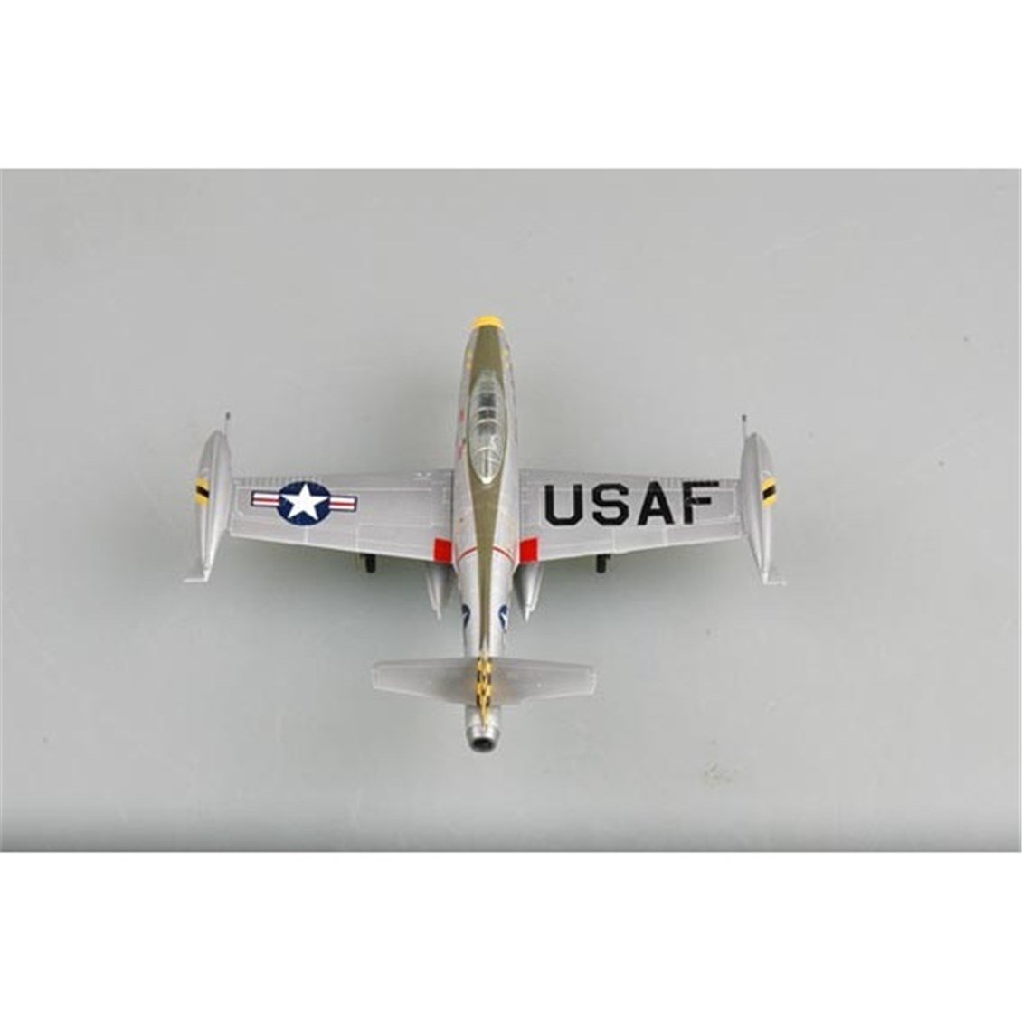 Easy Hobby 37106 1/72 Ölçek, F84E-25, 8th FBS, Lt.Donald James Savaş Uçağı, Sergilemeye Hazır Plastik Model
